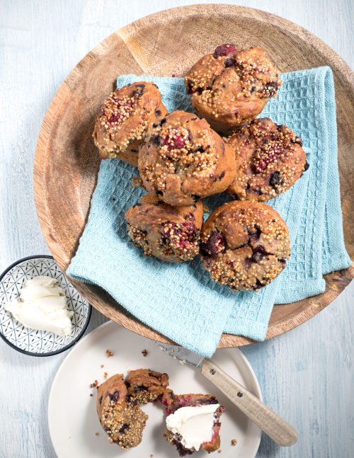 berry quinoa muffins
