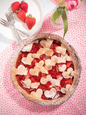 heart pie strawberry rhubarb